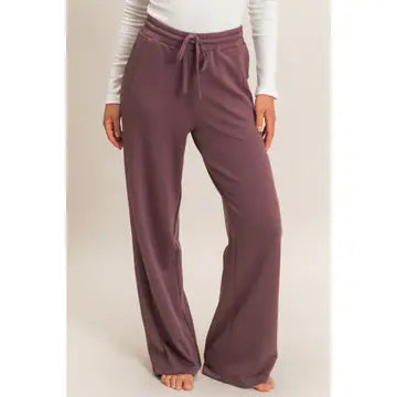 Leonor Straight Leg Sweatpants