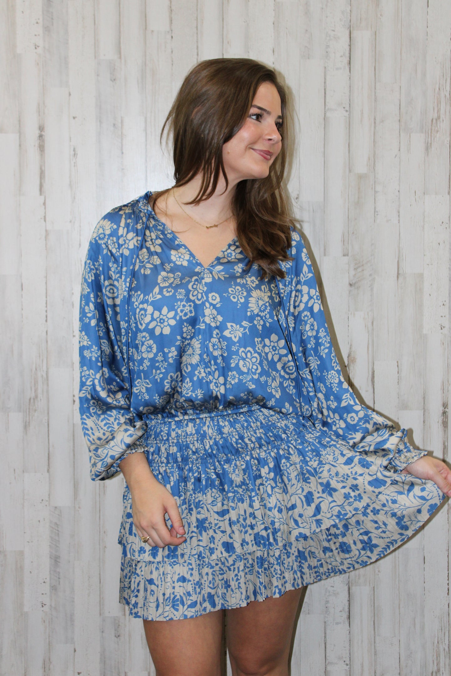 Floral Printed Pleated Mini Dress: Blue Taupe