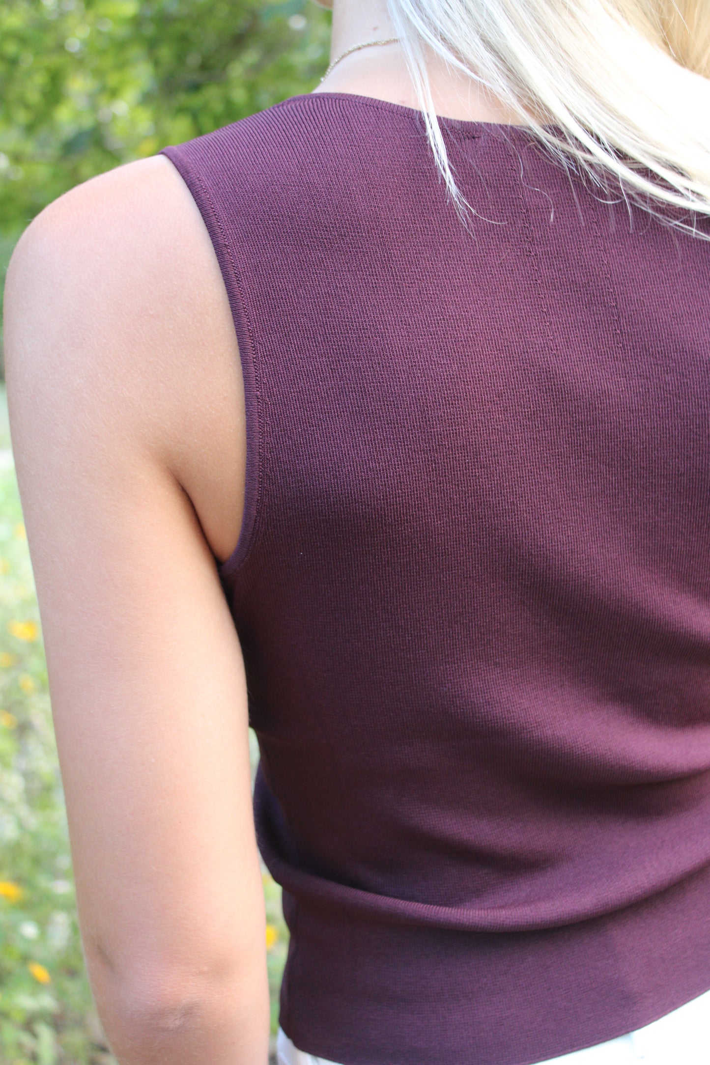 Lucy Sleeveless V-Neck Sweater Top
