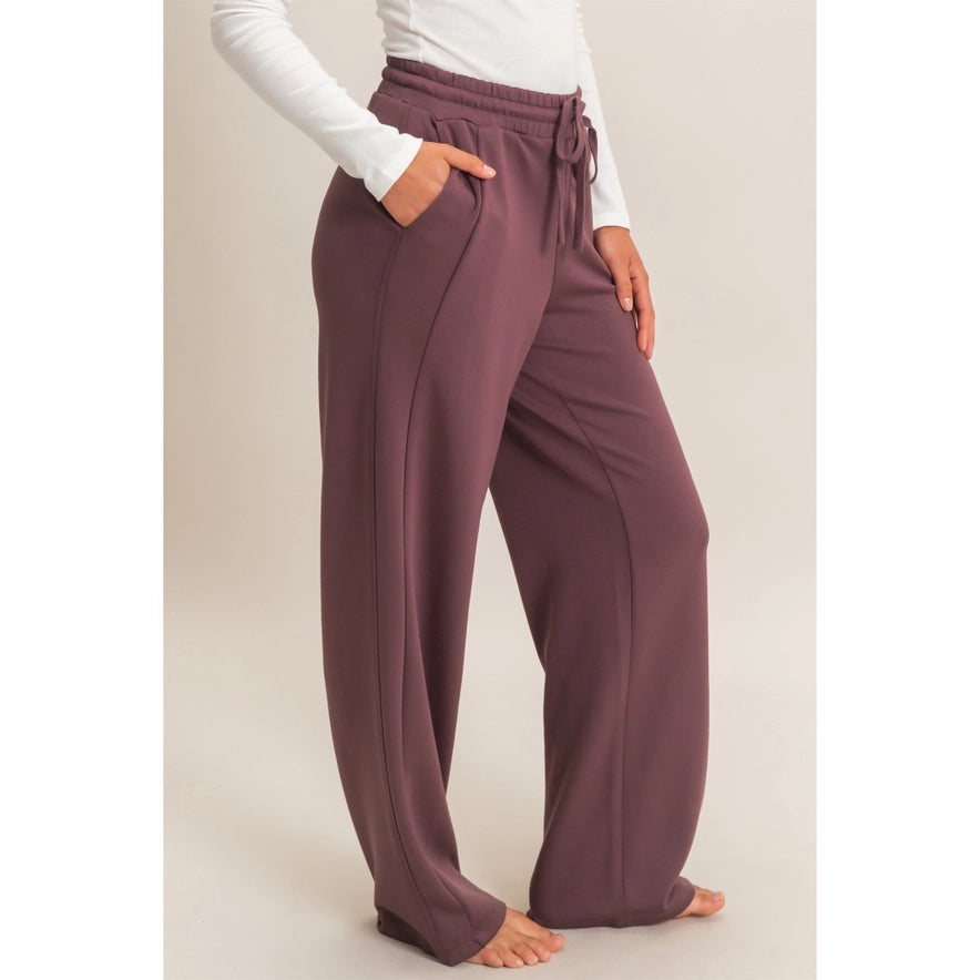 Leonor Straight Leg Sweatpants