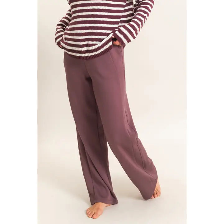 Leonor Straight Leg Sweatpants